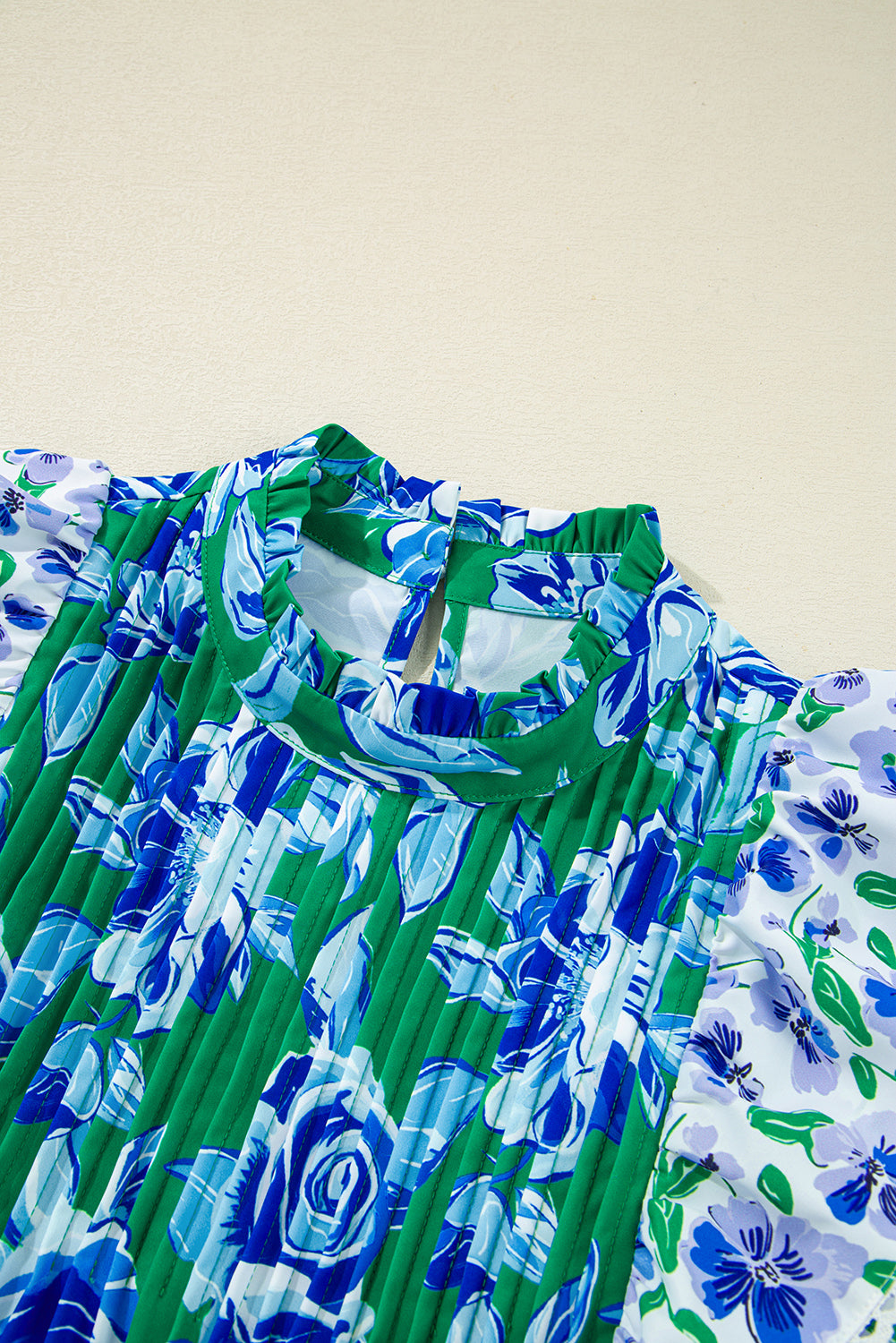 Green Floral Print Lace Trim Ruffle Sleeve Pleated Loose Blouse